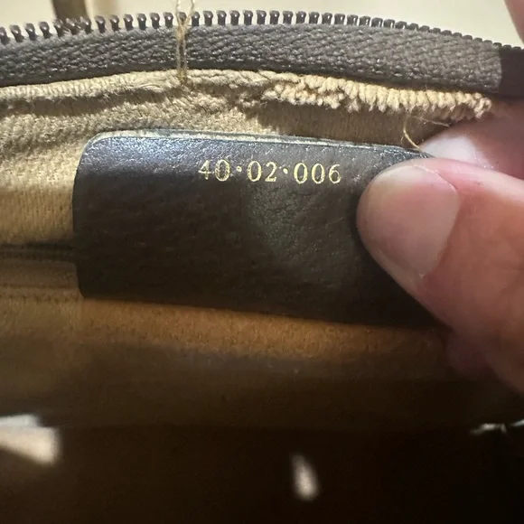 COPY - Authentic GUCCI Monogram GG Web Sherry Line
Supreme Boston Bag - Picture 13 of 15